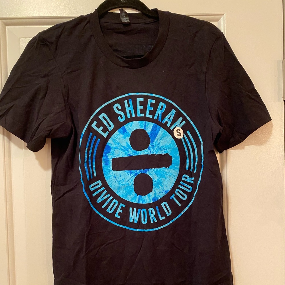 Ed Sheehan divided tour tee